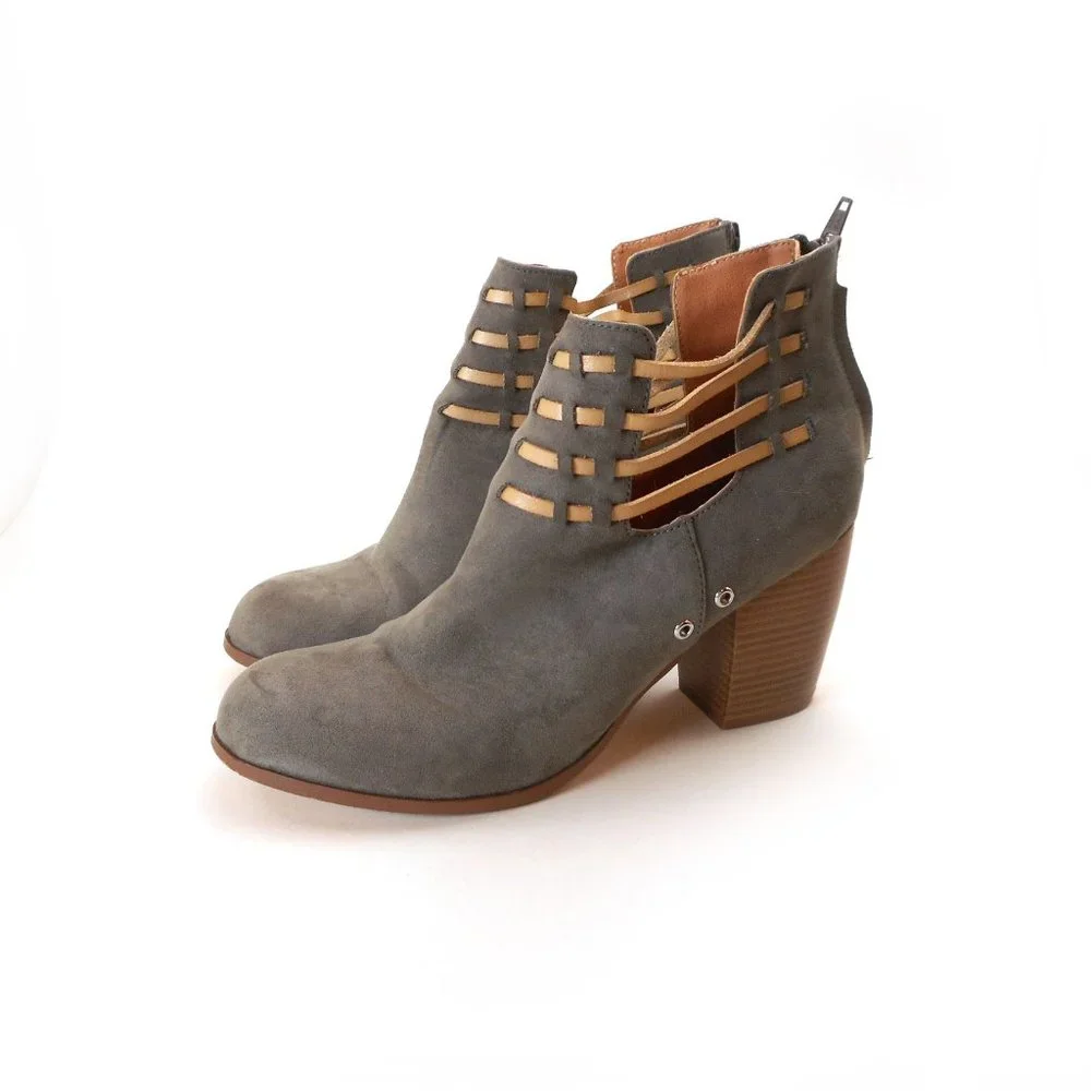 Plume by Faryl Robin Women's Size 9 Faux Leather Cut-out Strap Ankle Boot
